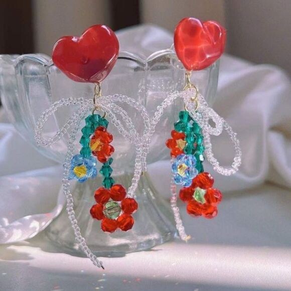 Red Heart Floral Beaded Earrings A1152 - Picture 3 of 4